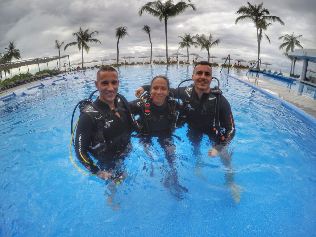 formacion open water diver formación de buceo recreativo Formation Plongée Loisir julien garnier mexico Recreational Diving Courses