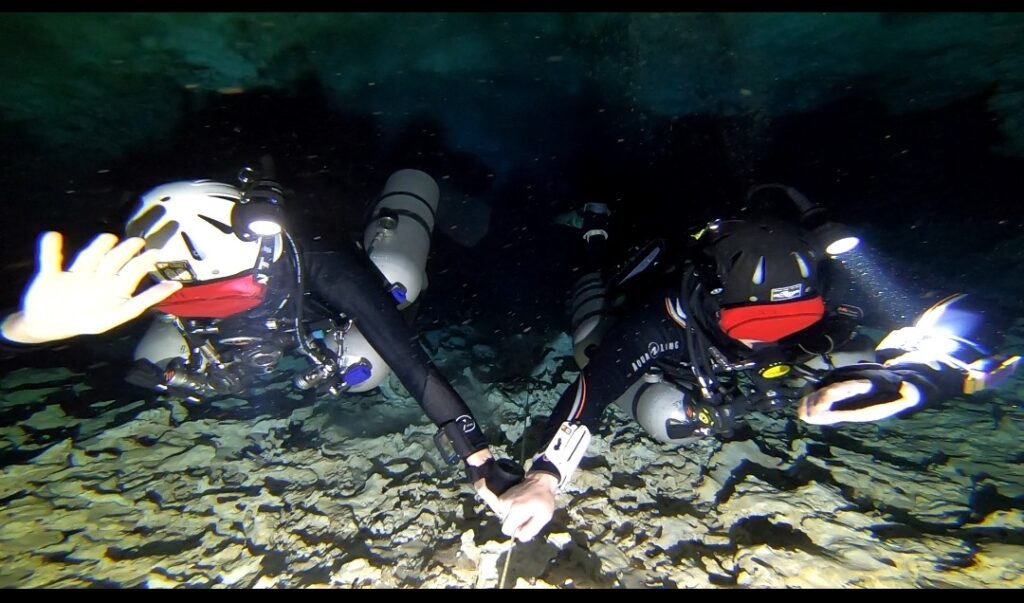 IANTD Technical Cave Diver julien garnier scuba diving mexico playa del carmen